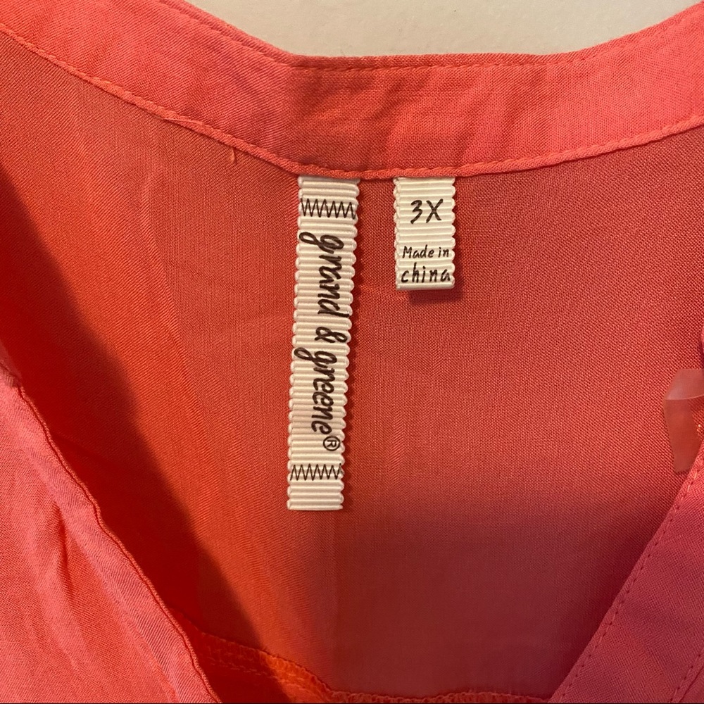 Coral Feather-weight half button down top 3x - Picture 4 of 6